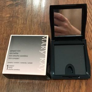 Mary Kay; Compact Mini: